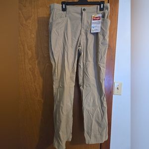 BNWT Mens Wrangler Performance Pants